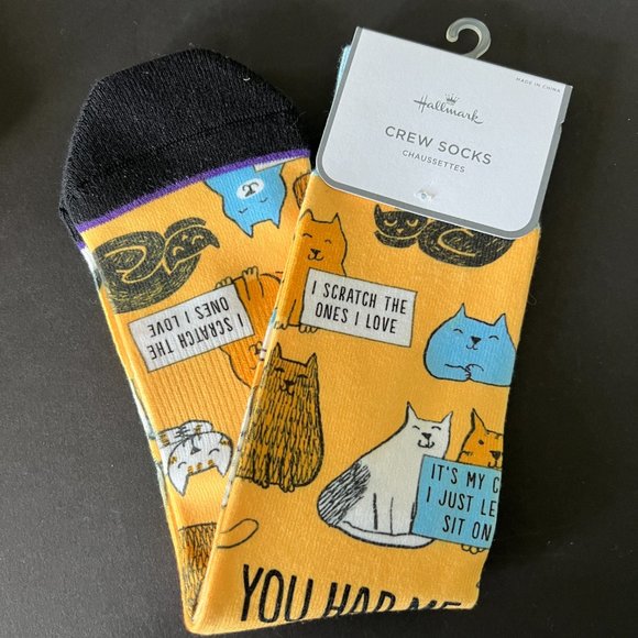 HALLMARK Cat/Kitty Crew Socks OSFM - Picture 1 of 6